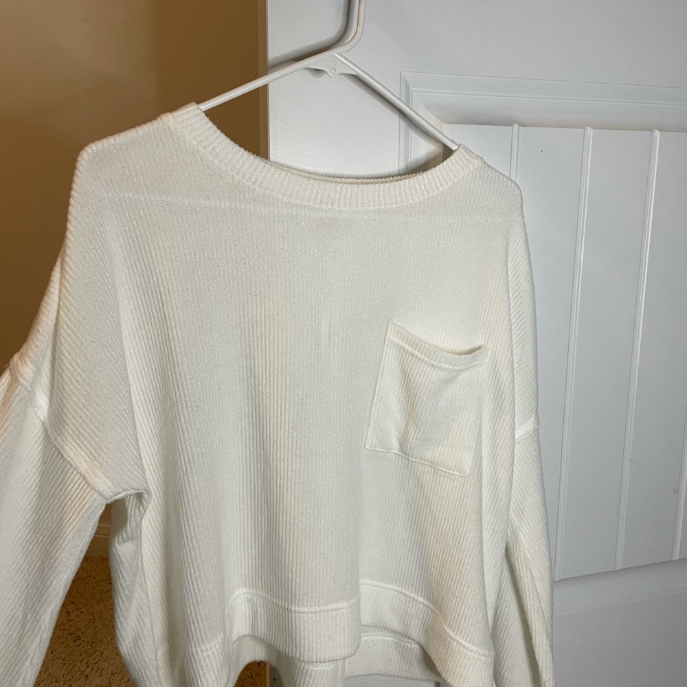 Flowy crop top